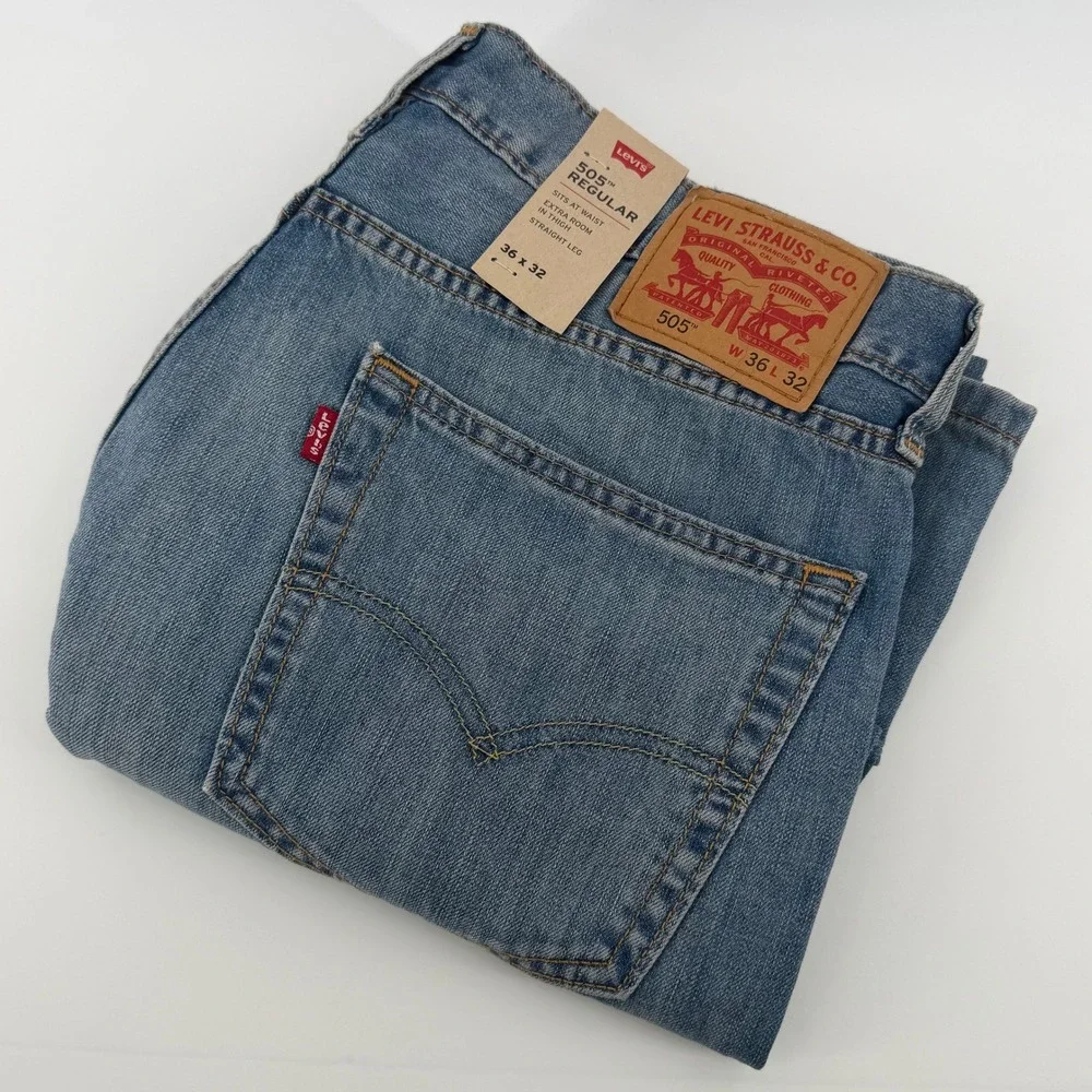 Levis 505 Regular Fit Jeans Mens 36x32 Medium Wash Blue Straight Leg Denim NEW